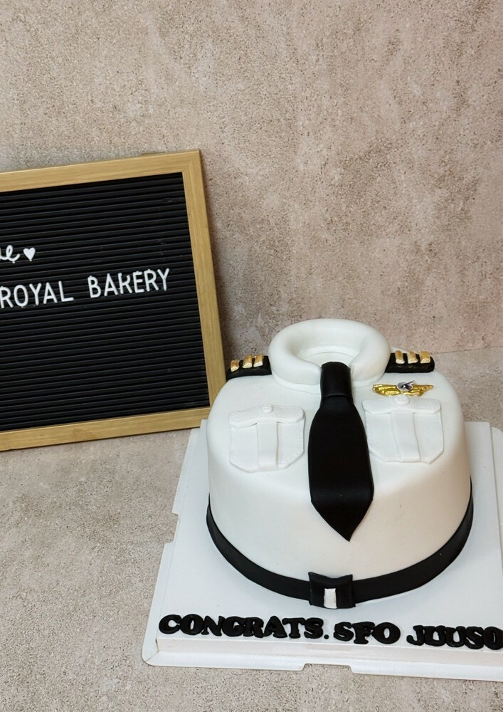 customized Cakes - 10