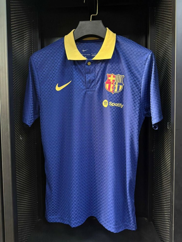 تيشيرتات برشلونة - 10