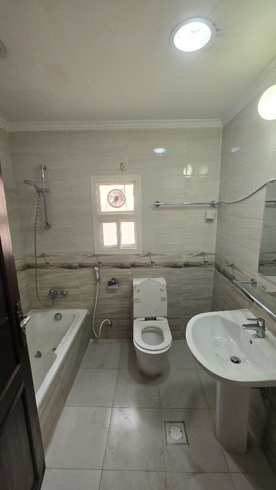 للبيع عماره في المطار مميزه - 11