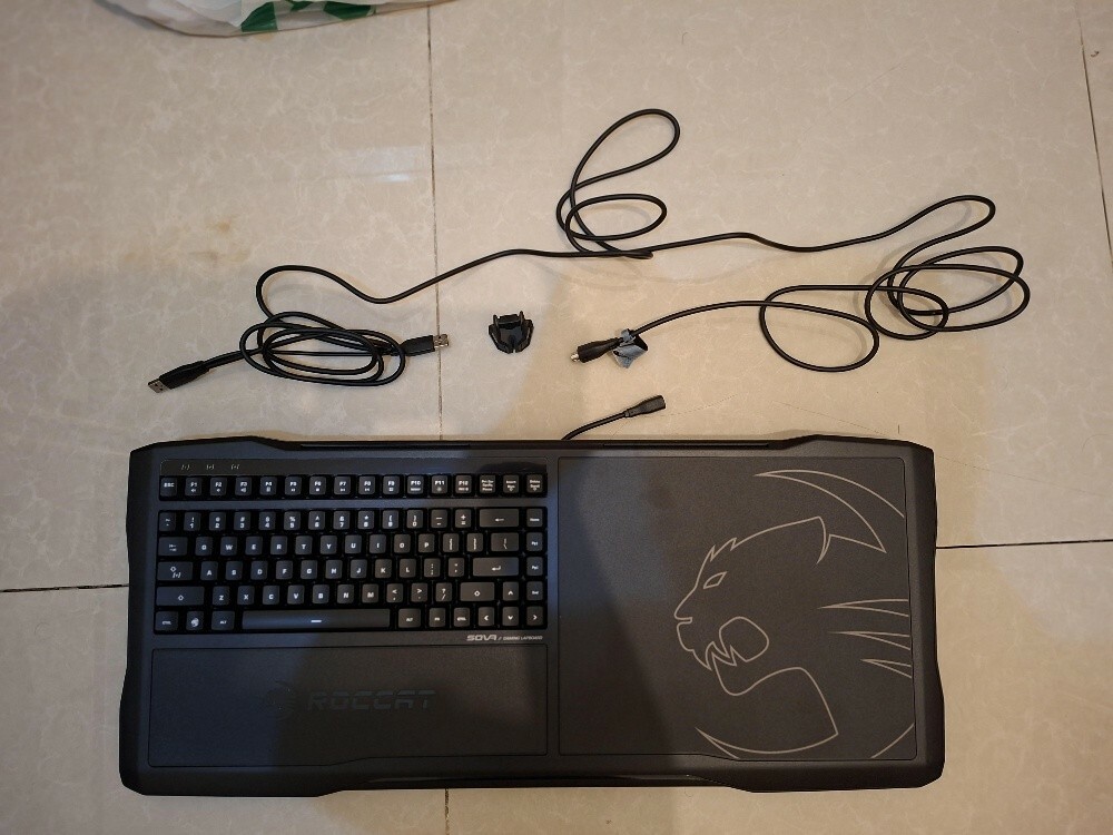 Keyboard_RoccatSova_Lapboard_Usb - 2