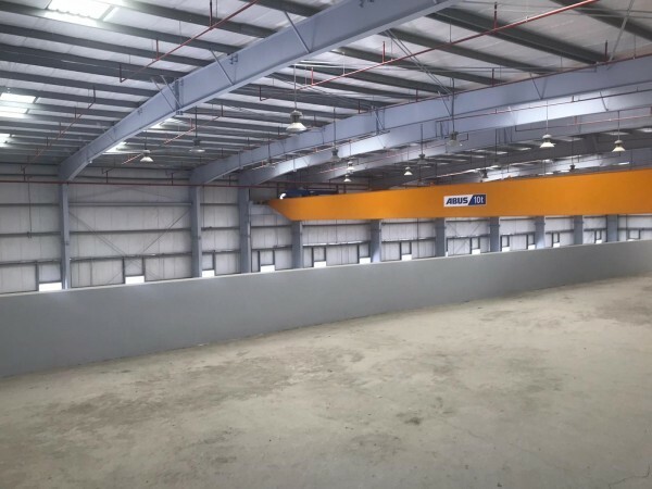 Warehouse, Showroom, accomodation - 3