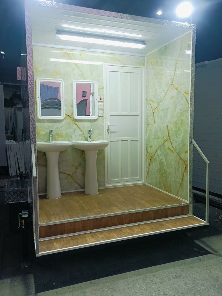Caravan toilet 3/2 - 3