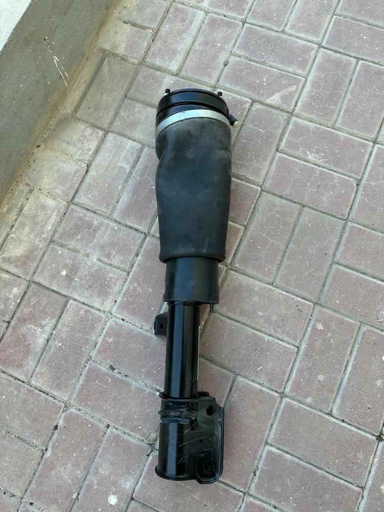 lR4 shock absorber - 1