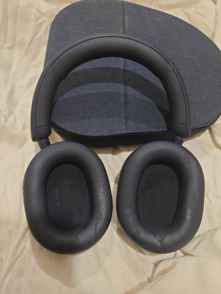 Sony WH-1000XM5 - 4