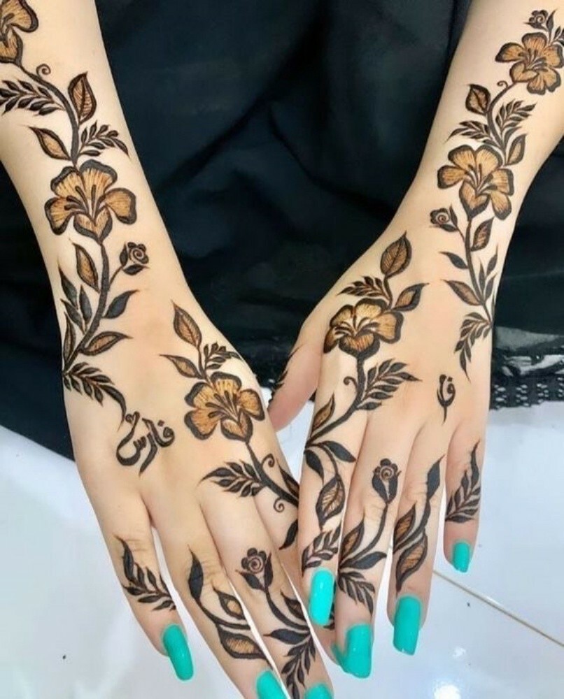 Henna Artist - 9