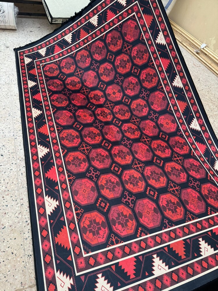سجاد صوف معزول بشكلين مميزين - 4