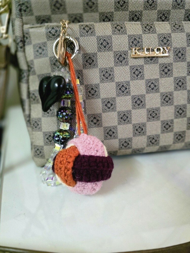 key chain and gajry handmade croc - 5