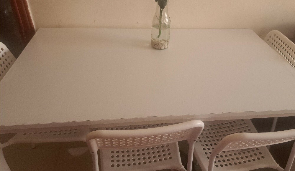 table and four chair - 1