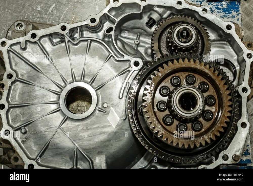 gearbox repair and servicing car - 2