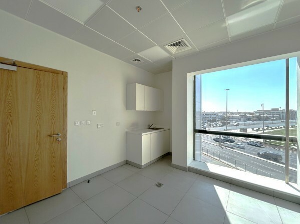 Ready to Move In Office Space - 11