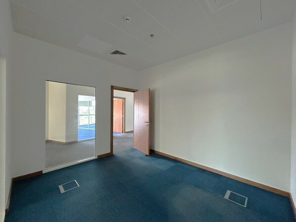 Ready to Move In Office Space - 15