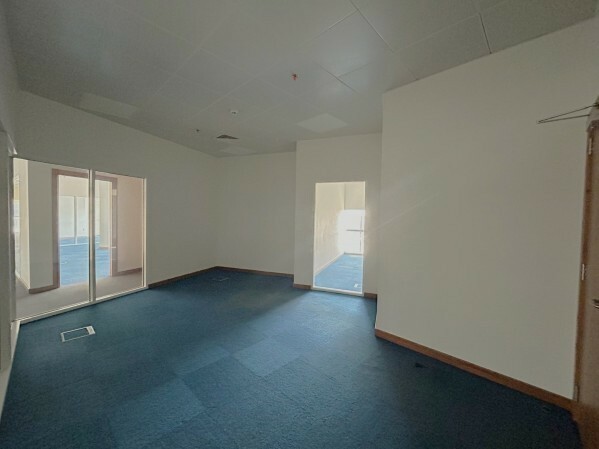 Ready to Move In Office Space - 8