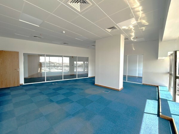 Ready to Move In Office Space - 18