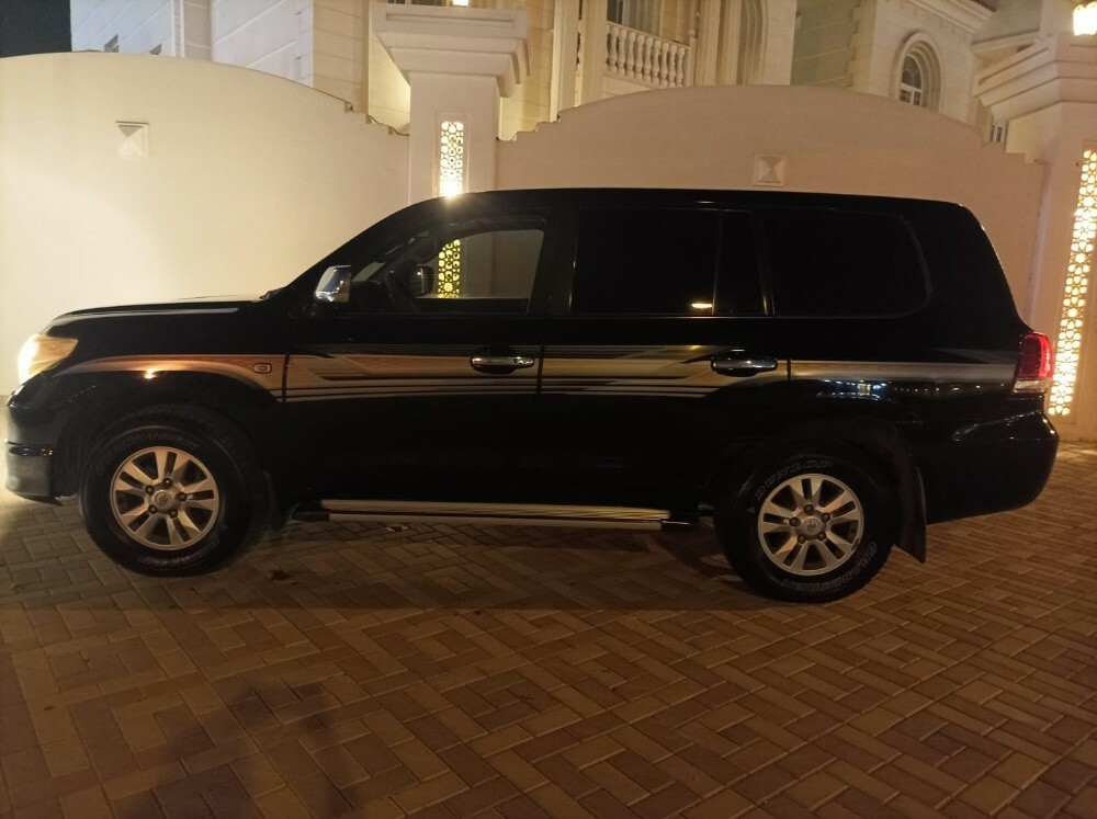 Land cruiser - 1