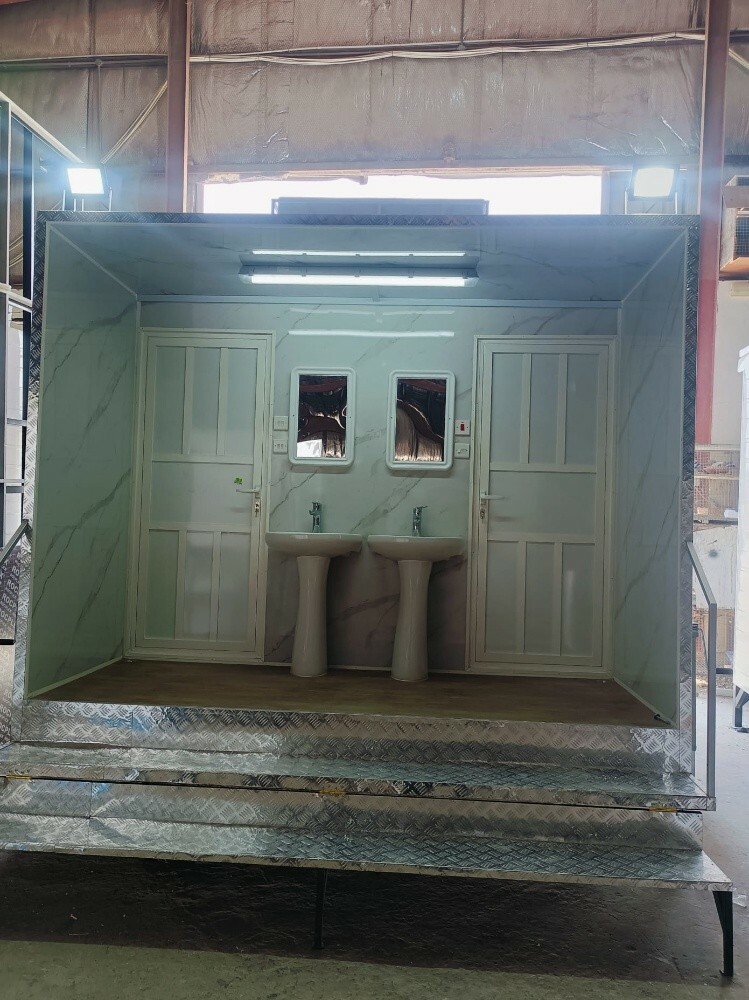 Caravan kitchen 3/6.25 - 5
