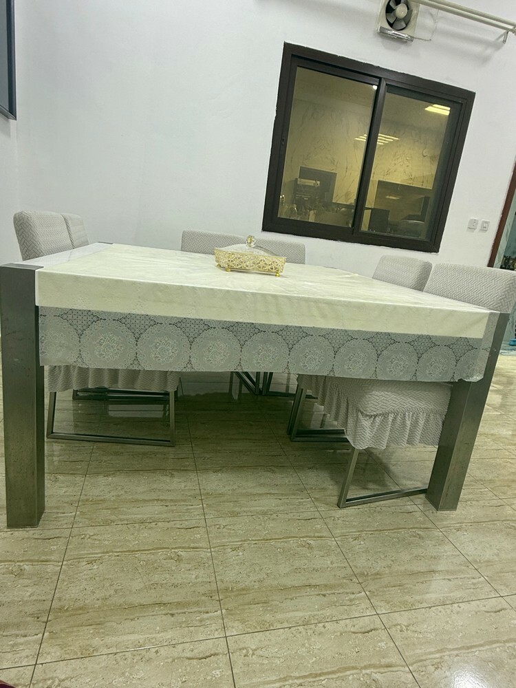  dining table  - 1