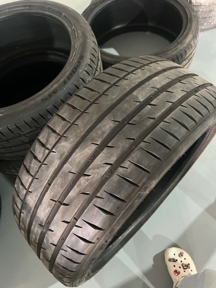 285/40/R23 - 6