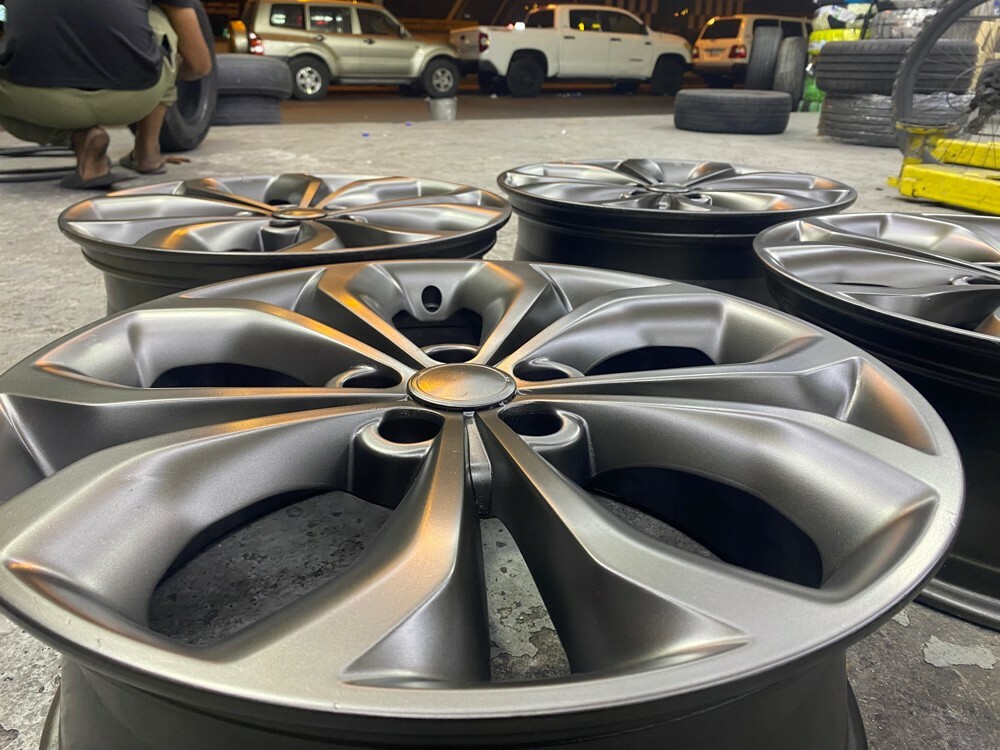 Rim Paint For All car - 2
