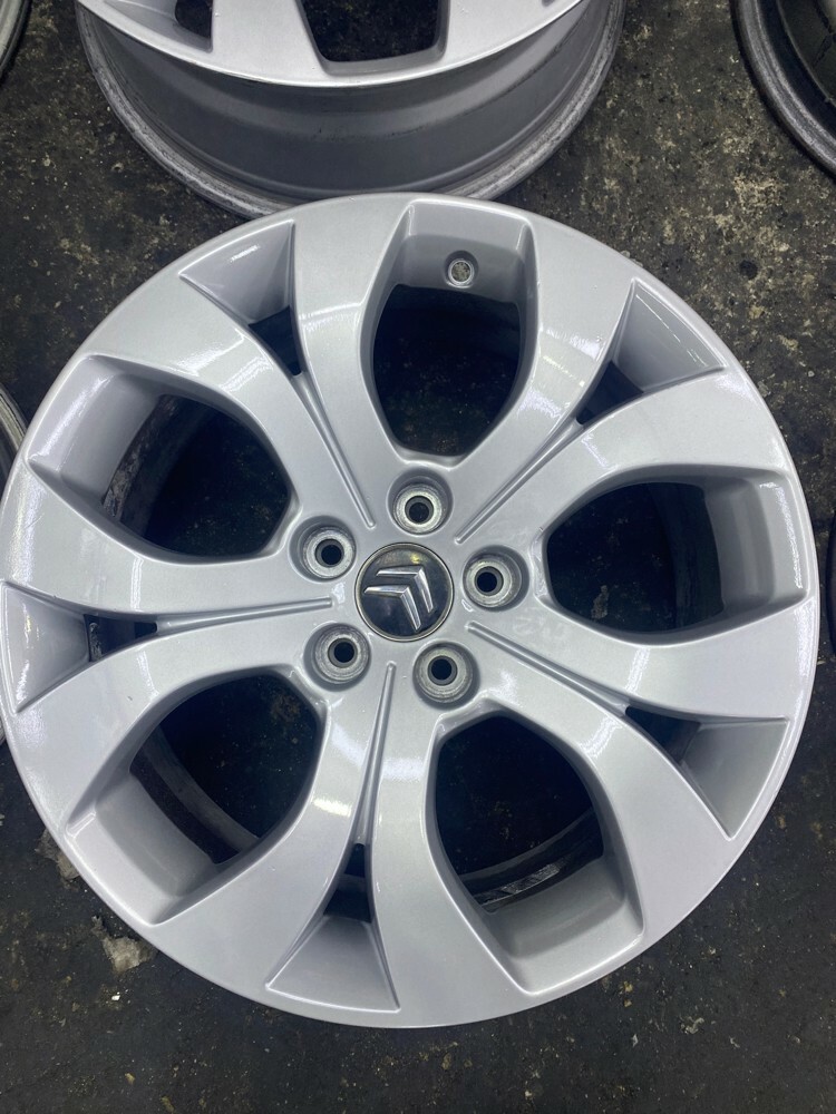 Rim Paint For All car - 5