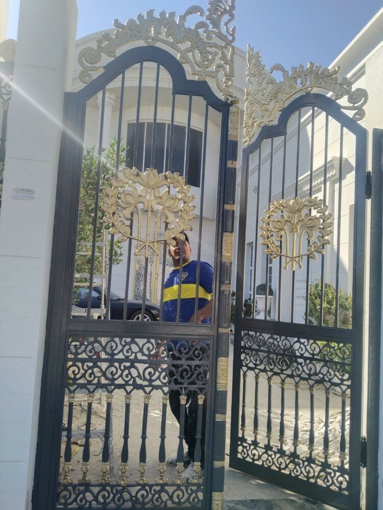 صباغ أبواب الحديد - 9