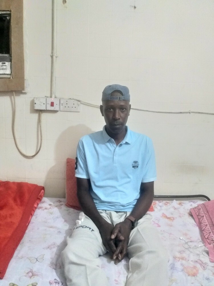 ابحث عن  وظيفة سايق  لدي  الشركة رخصه خفيفه عادي وتومتك خبره اكثر من 8سنه بي الدوحه 55031528 - 1