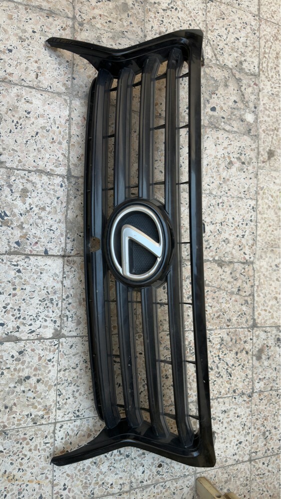 lexus lx570 front grill 2008-2015 - 1