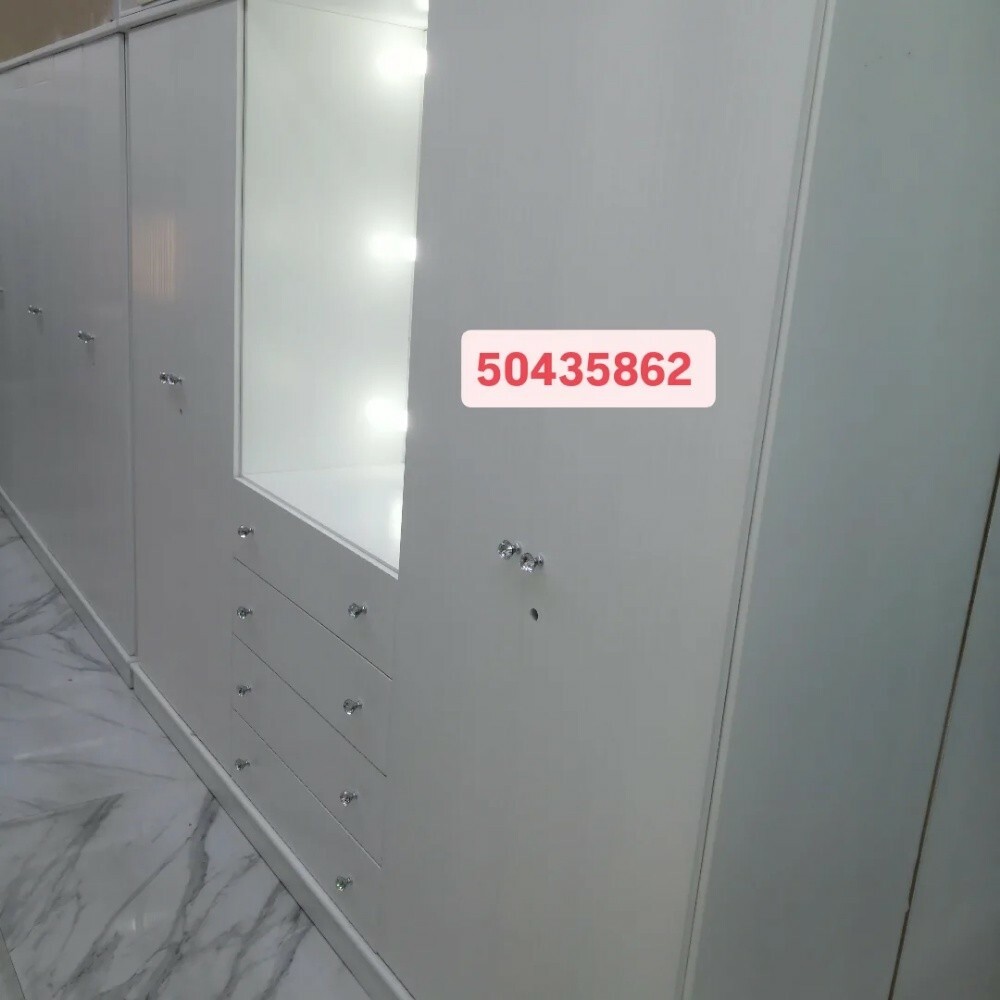 New 4 door wardrobe with mirror, - 4