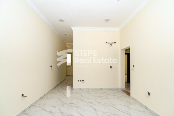 Building for Sale in Umm Lekhba - 15
