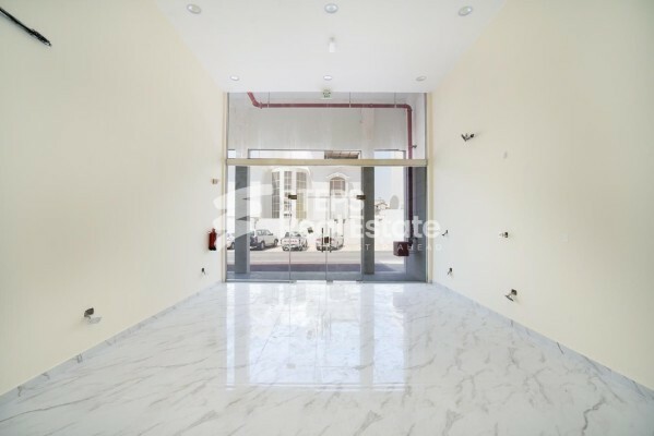Building for Sale in Umm Lekhba - 20