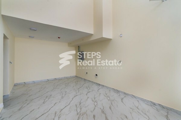 Building for Sale in Umm Lekhba - 3
