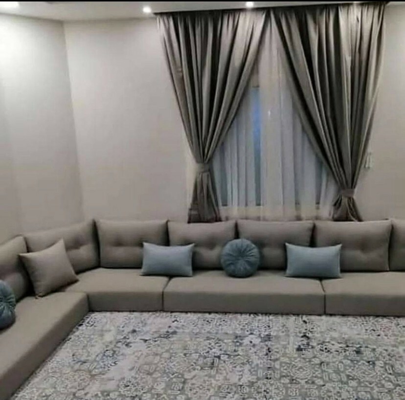 Carpat curtains sofa all making  - 8