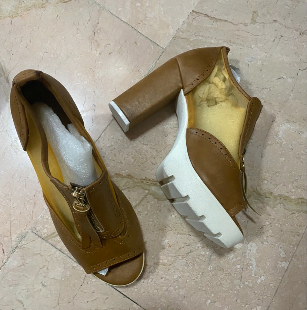 احذية نسائية  - 1
