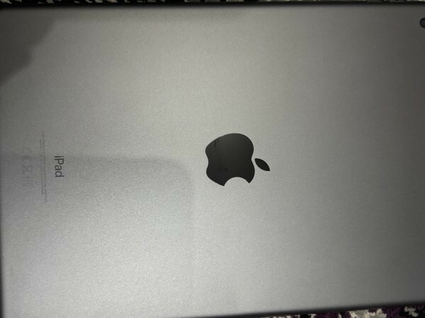 iPad 9th Generation - 1