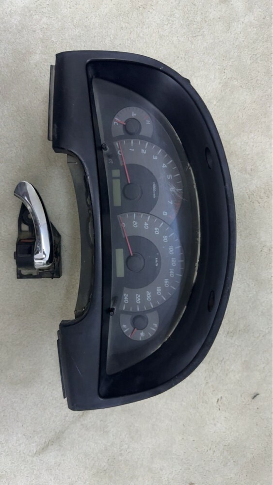 CAMRY SPEEDOMETER  - 2