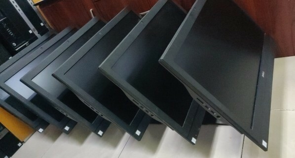 Dell Optiplex 7450 Touch AIO - 2