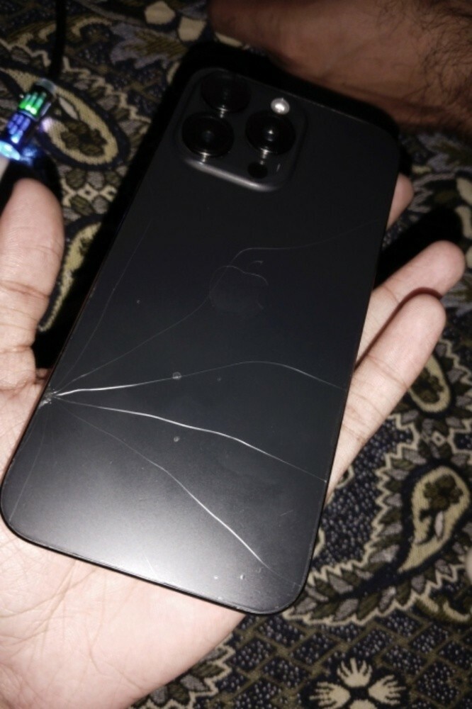 iPhone 15 pro max - 2