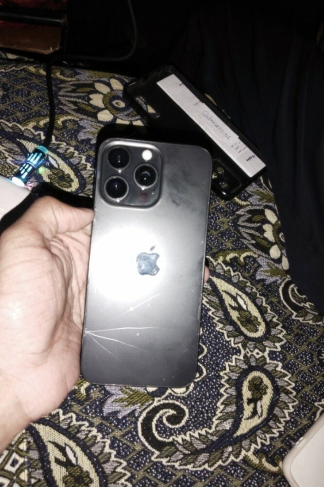 iPhone 15 pro max - 3
