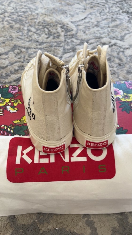 bought from the UAE, size38 origi - 1