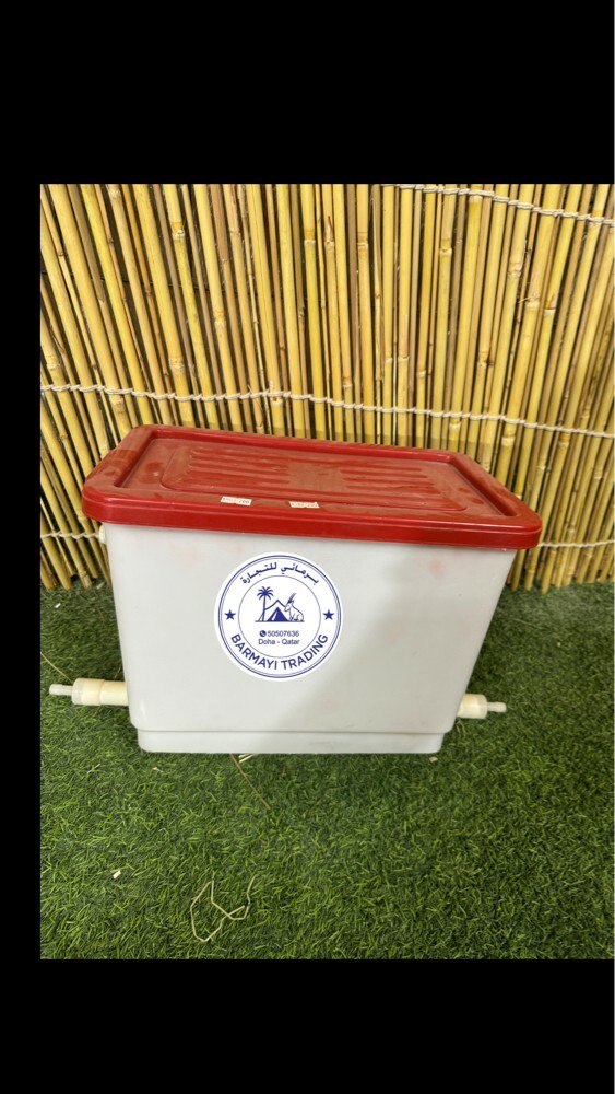 Water tanks for cages - 1