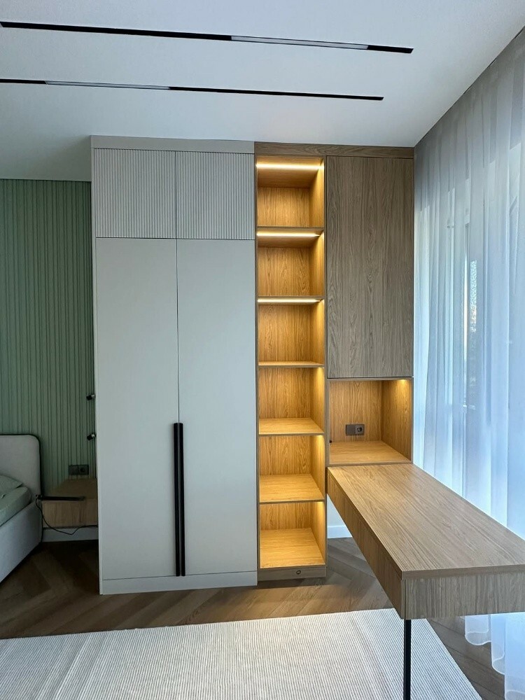 Cabinet and weardop. - 1