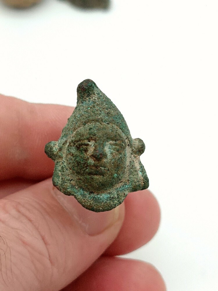 ancient roman applique - 1