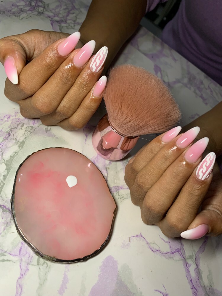 Nail technician and beauty  - 3