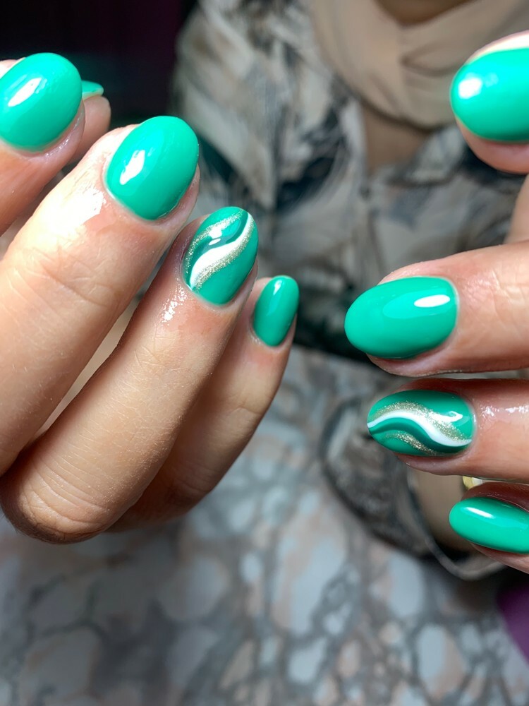 Nail technician and beauty  - 9