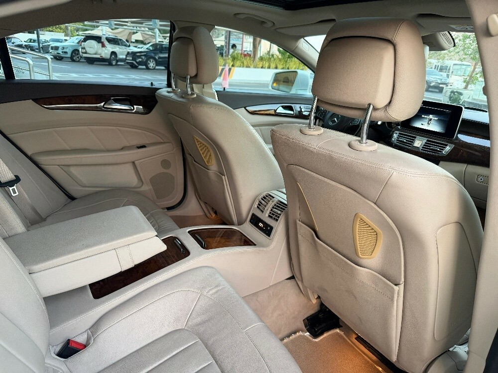 Mercedes CLS 400 2015 — photo 11 for sale in Qatar