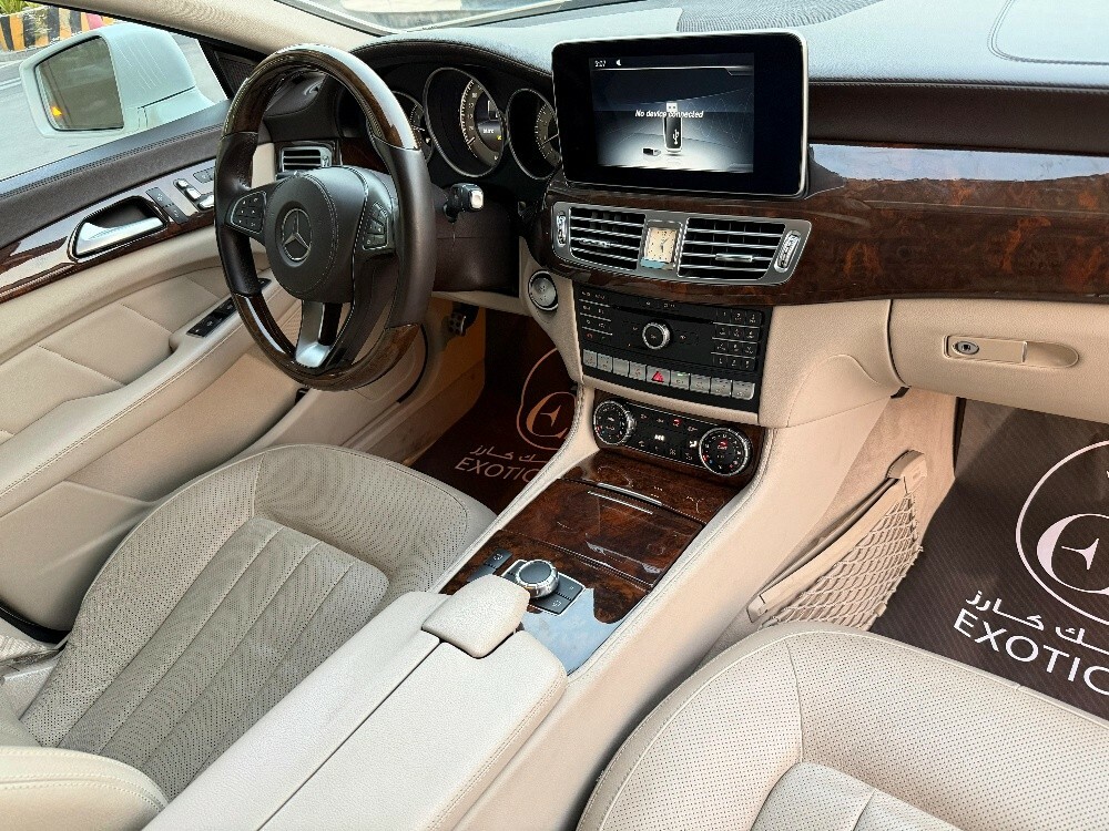 Mercedes CLS 400 2015 — photo 5 for sale in Qatar