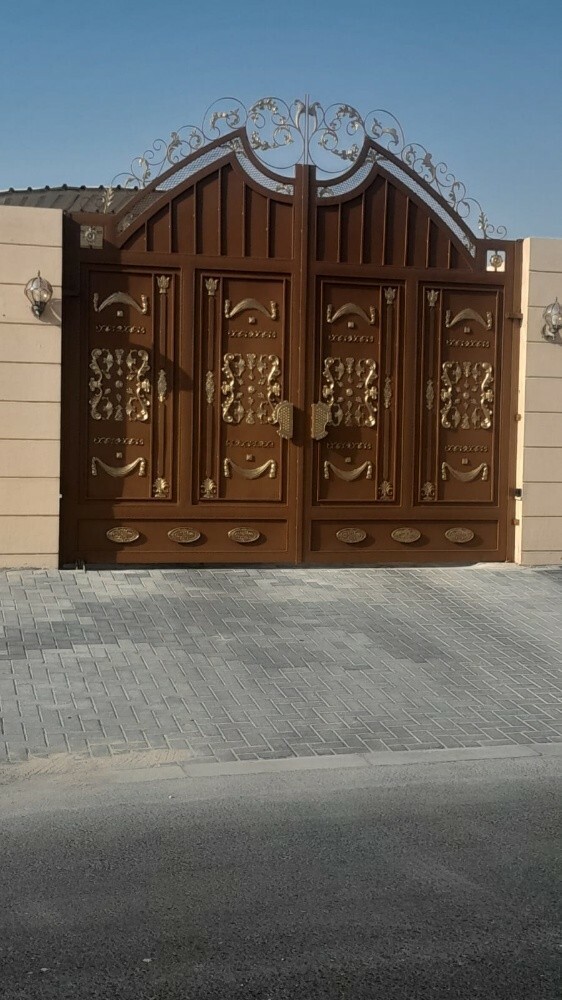 صبغ أبواب الحديد والخشب والتربزين - 4