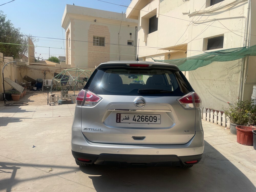 Nissan x trail 2015 model - 2