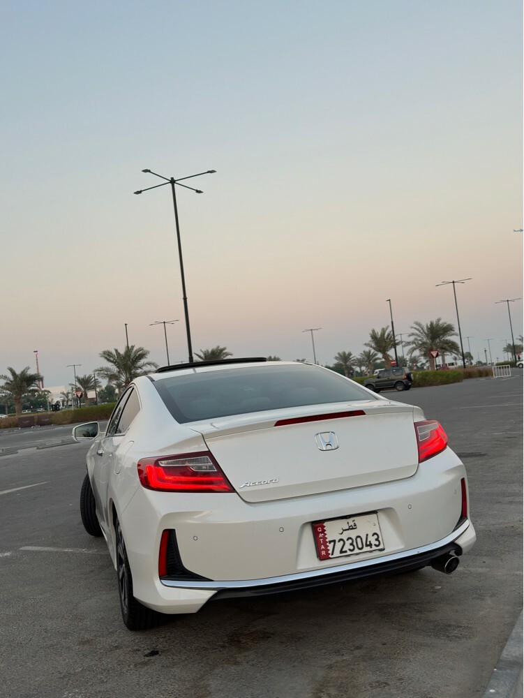 Honda accord coupe - 4