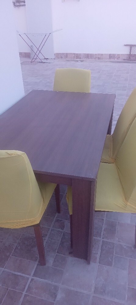 Dining table used perfect - 1