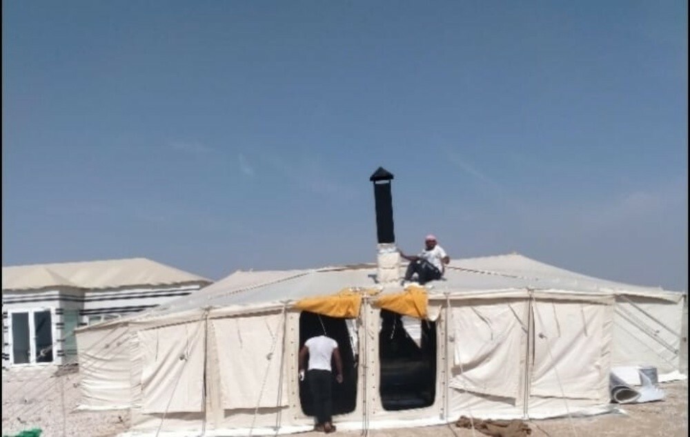 بناء الخيام وبيوت الشعر والمخيمات - 1